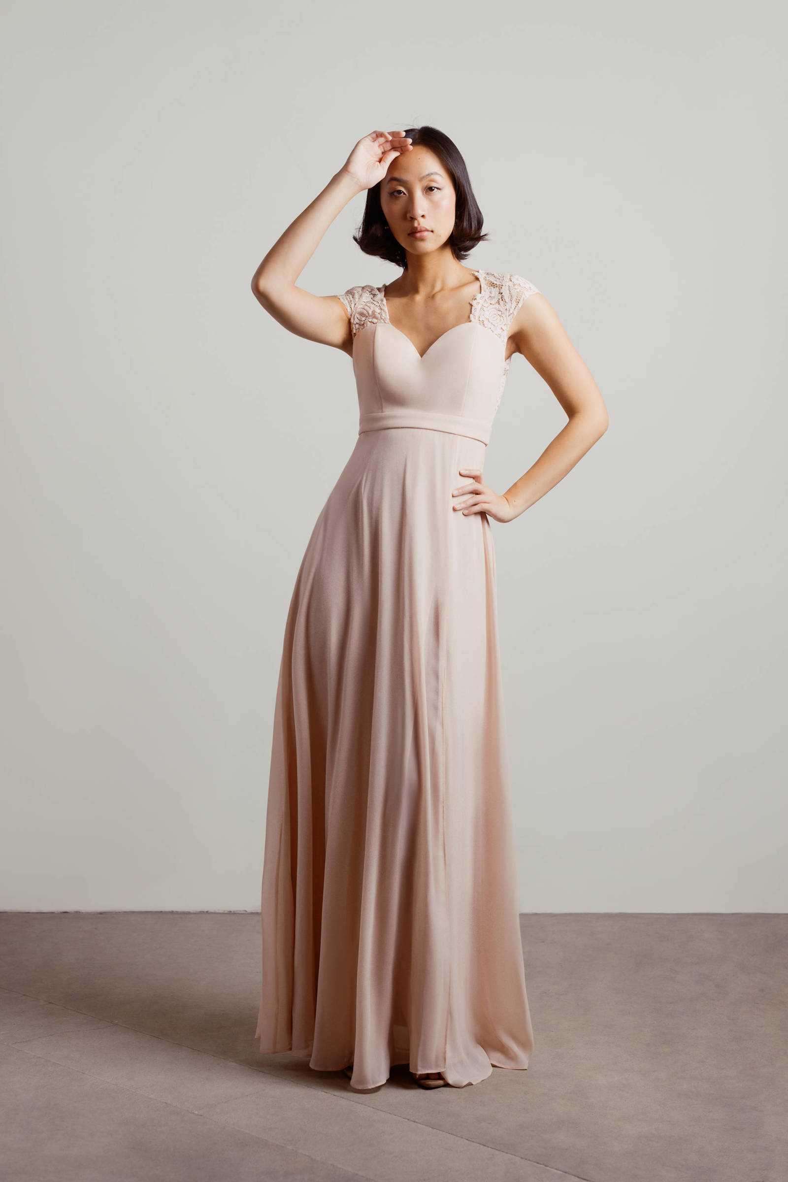 Cream Lace Sweetheart Maxi Dress main image 0