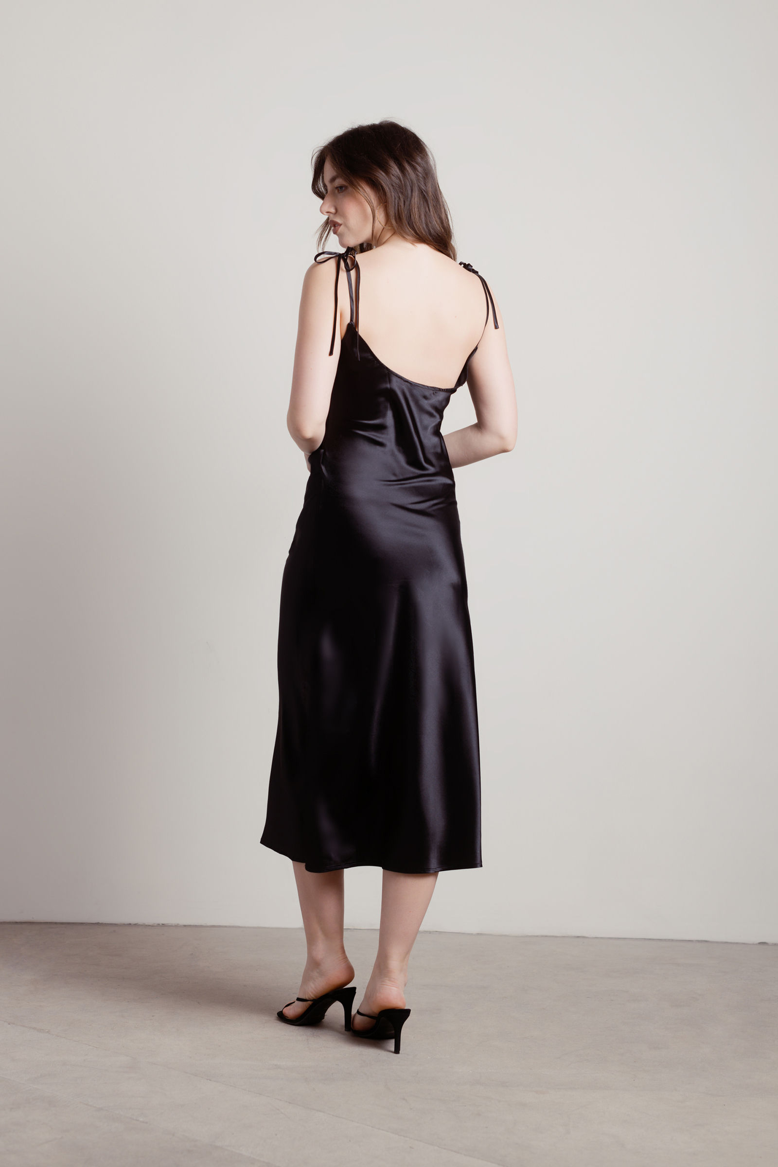 Satin Round Neck Embroidery Midi Dress main image 1