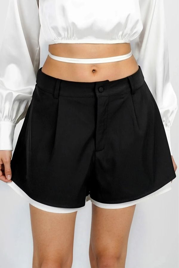 Chic Layer Pleated Shorts - Black