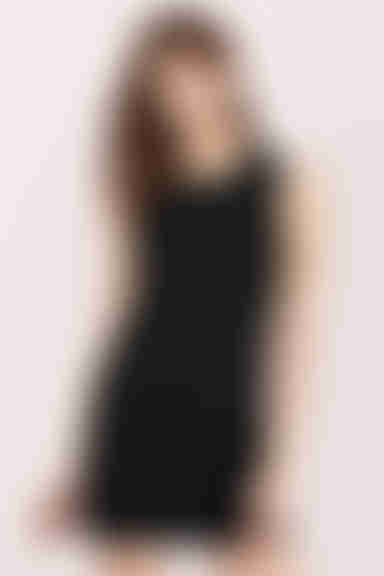 Link It Up Sleeveless Shift Mini Dress - Black