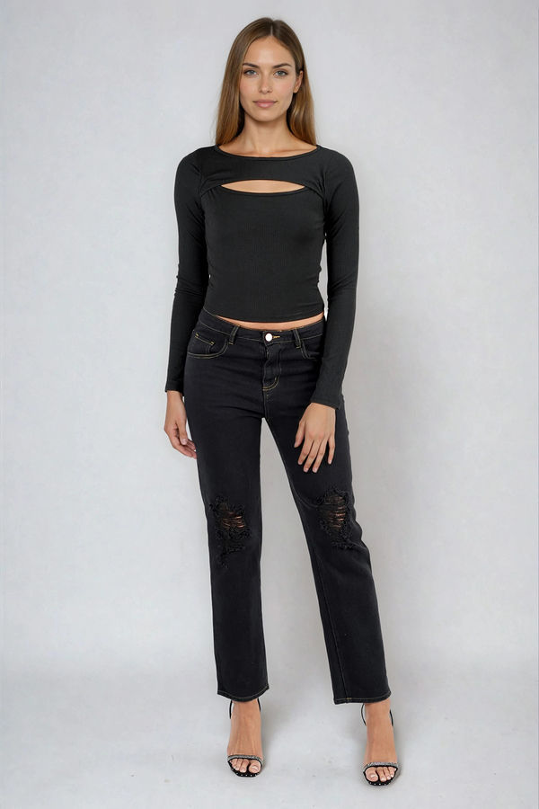 Mood Unlocked Front Cutout Top - Black