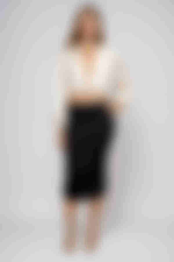 Sleek Line Knit Midi Skirt - Black