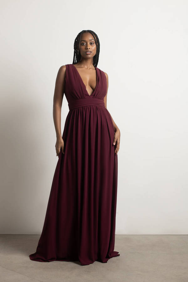 Everlasting Moment Plunging High Slit Maxi Modest Formal Dress - Burgundy