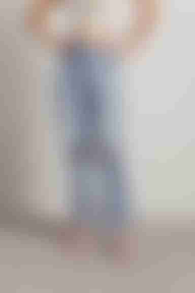 Holmby Hills Distressed Jeans - Distressed Light Wash