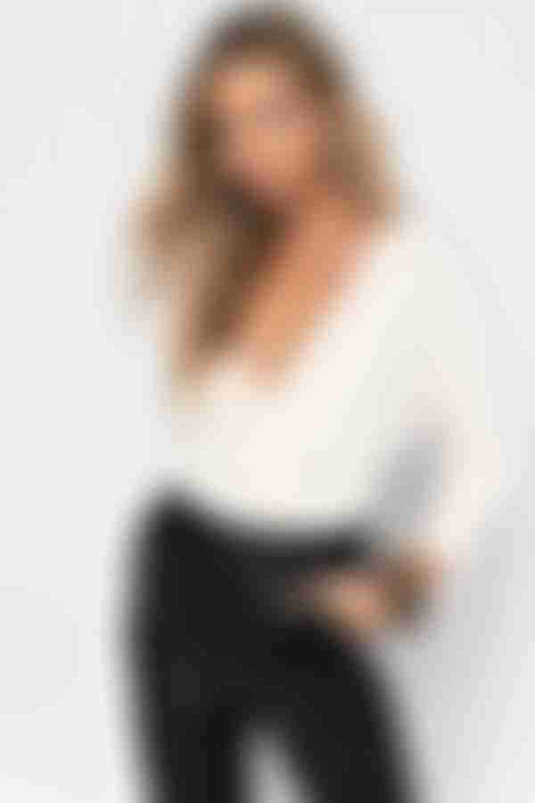 Need You Here Front Knot Top - Ivory