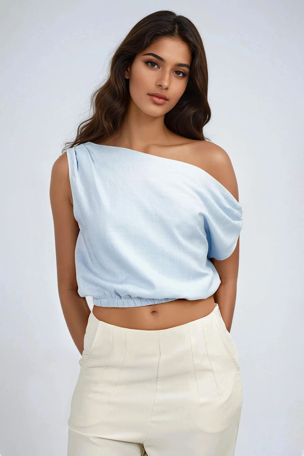 Breeze Babe Asymmetric Crop Top - Light Blue