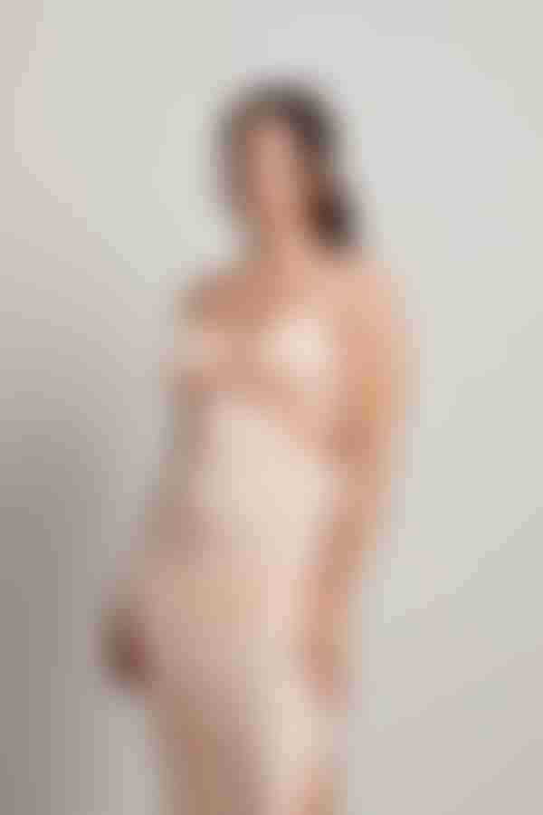 On The Nose Knotted Bust Cutout Midi Dress - Cream