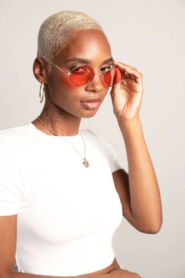 Gwen Red Diamond Color Tone Lens Sunglasses