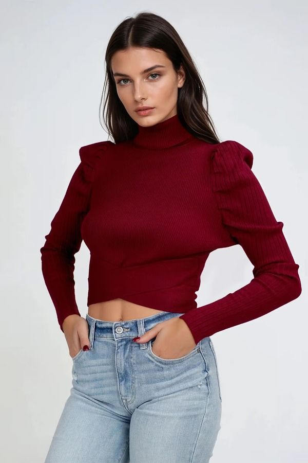 Sleek Charm Turtleneck Top - Wine