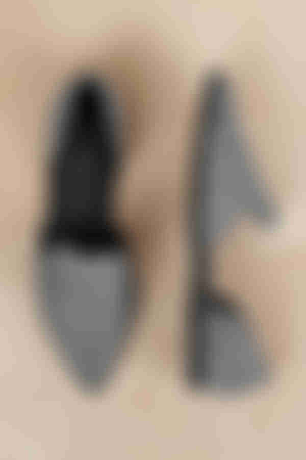 Chinese Laundry Pointed Flats - Black And White