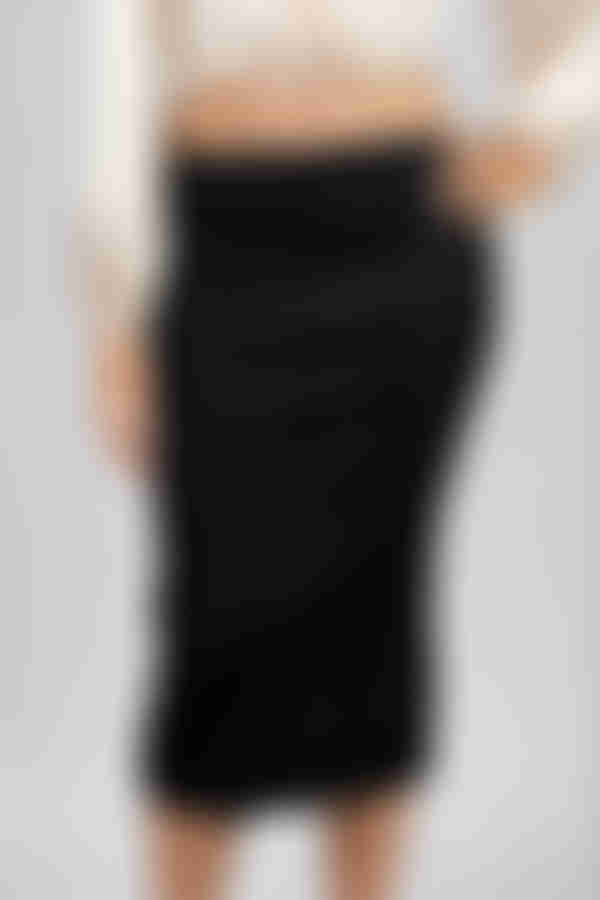 Sleek Line Knit Midi Skirt - Black