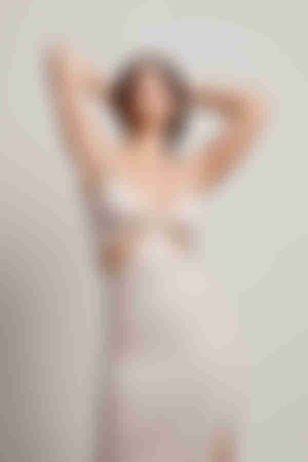 On The Nose Knotted Bust Cutout Midi Dress - Cream