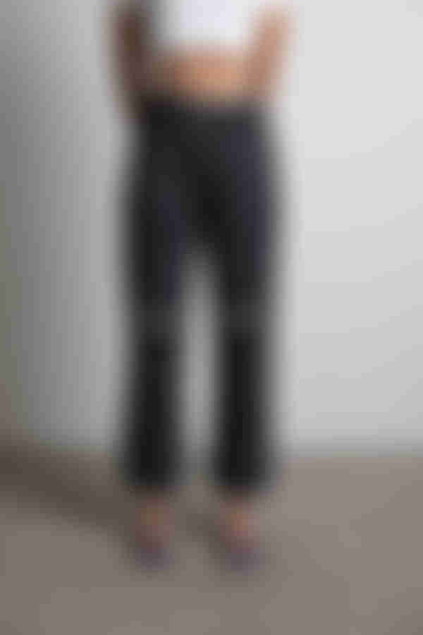 Holmby Hills Distressed Jeans - Distressed Dark Grey