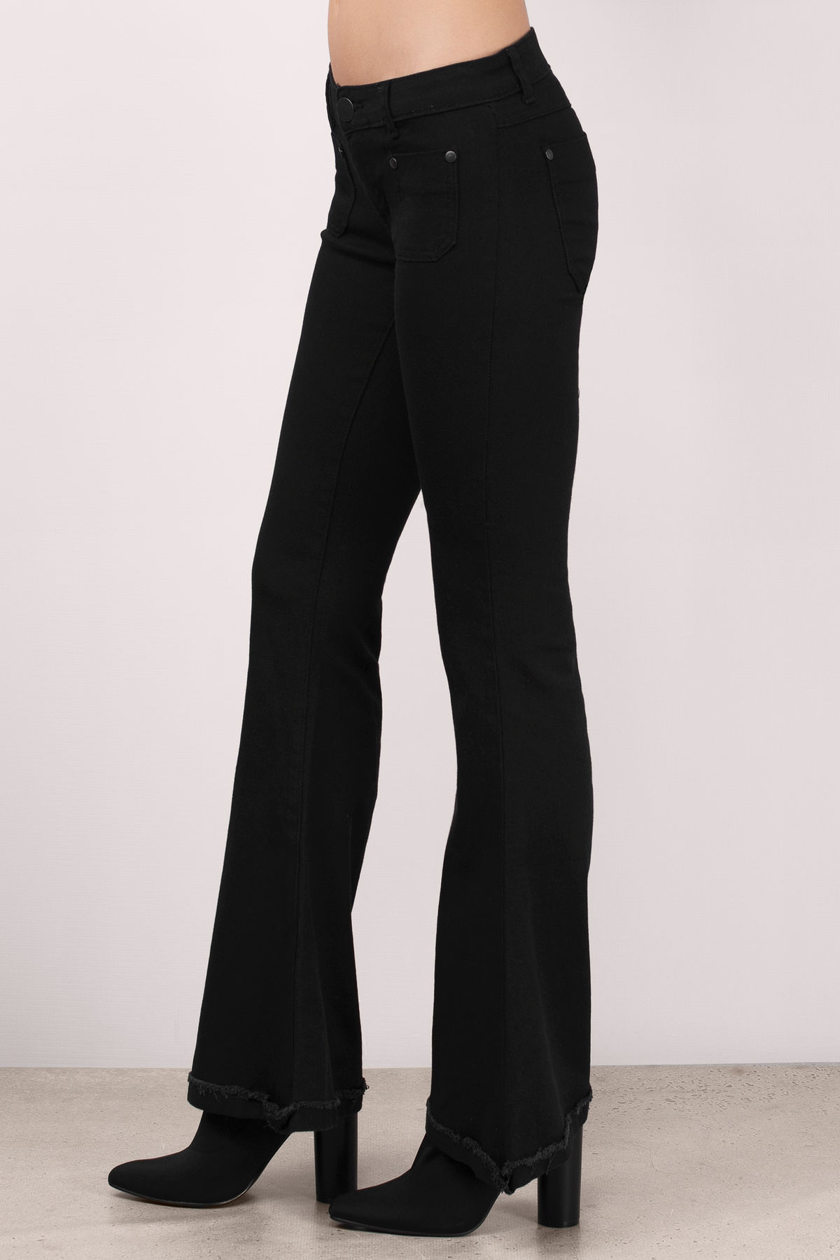 Flared Jeans in Black