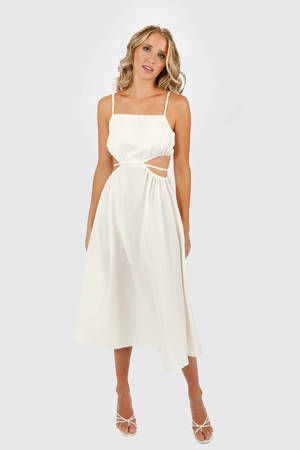 35 Best Beach Wedding Guest Dresses & Jumpsuits to Pack in 2023 | Condé  Nast Traveler